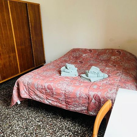 Mh Genova Bed & Breakfast Ngoại thất bức ảnh