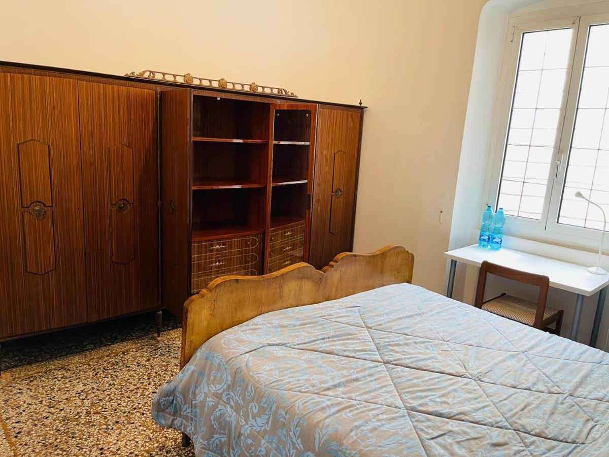 Mh Genova Bed & Breakfast Ngoại thất bức ảnh